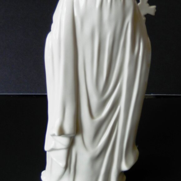 MIKASA FINE PORCELAIN HOLIDAY ELEGANCE 11" CHRISTIANITY FIGURINE - Picture 10 of 13